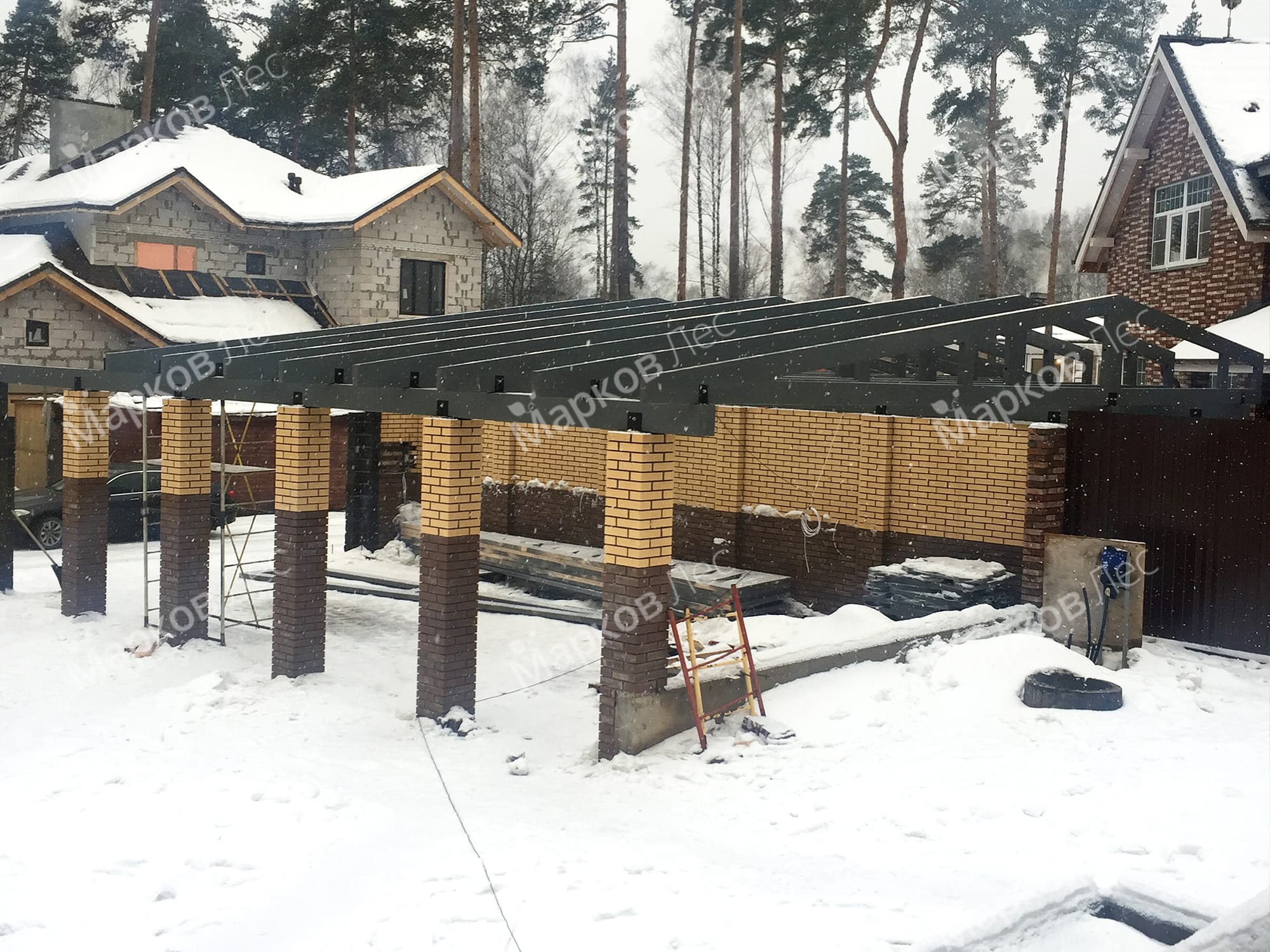 Этап строительства навеса